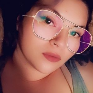 Meet your Posher, Kat